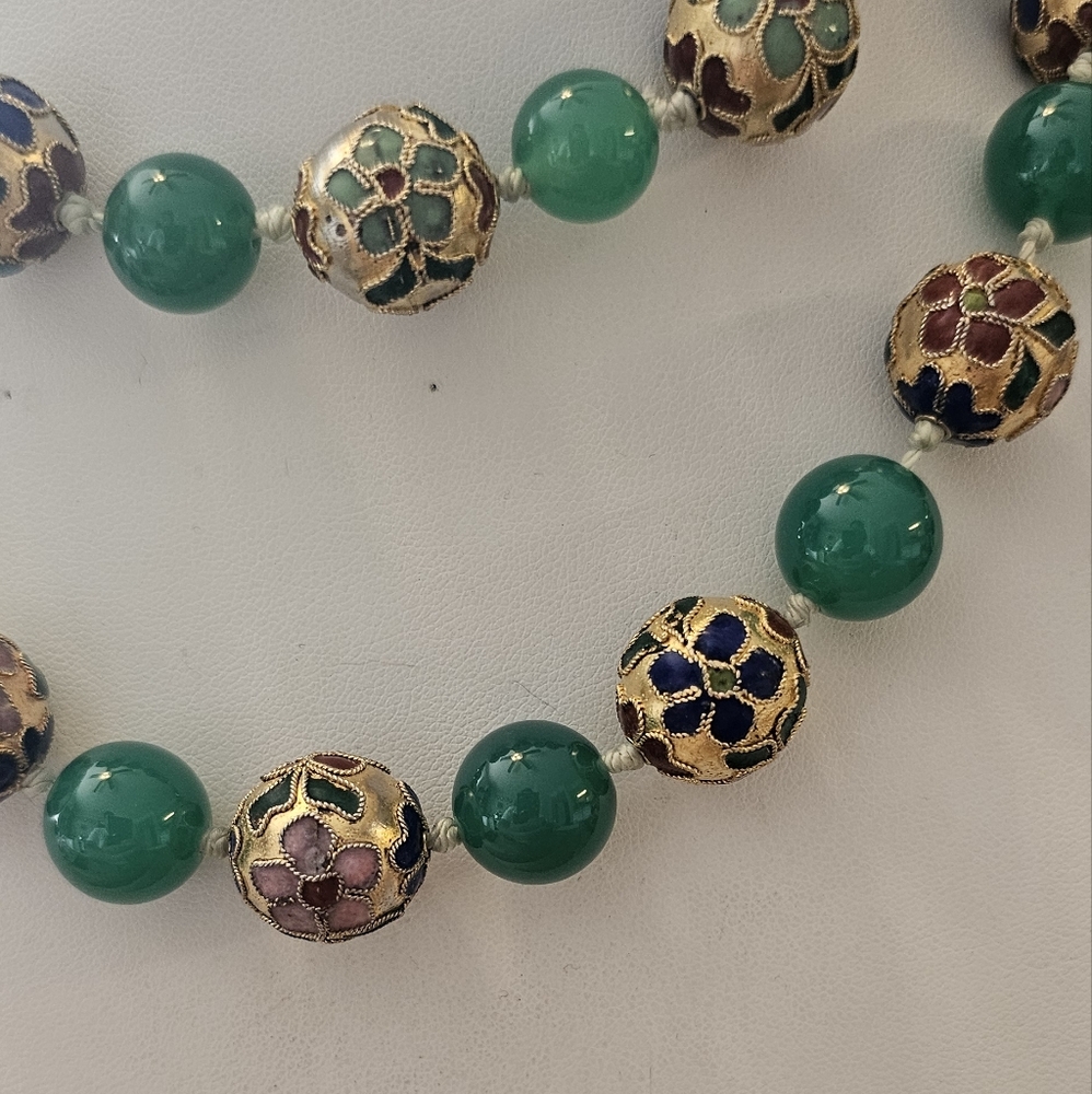 Rare Chinese Champleve Cloisonne Enamel Jadine/Green Chalcedony Beads Necklace. - Picture 3 of 8